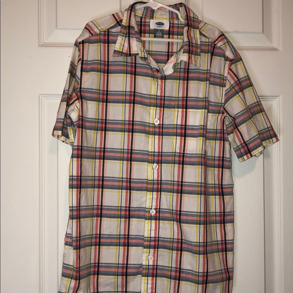 Old navy button down shirt